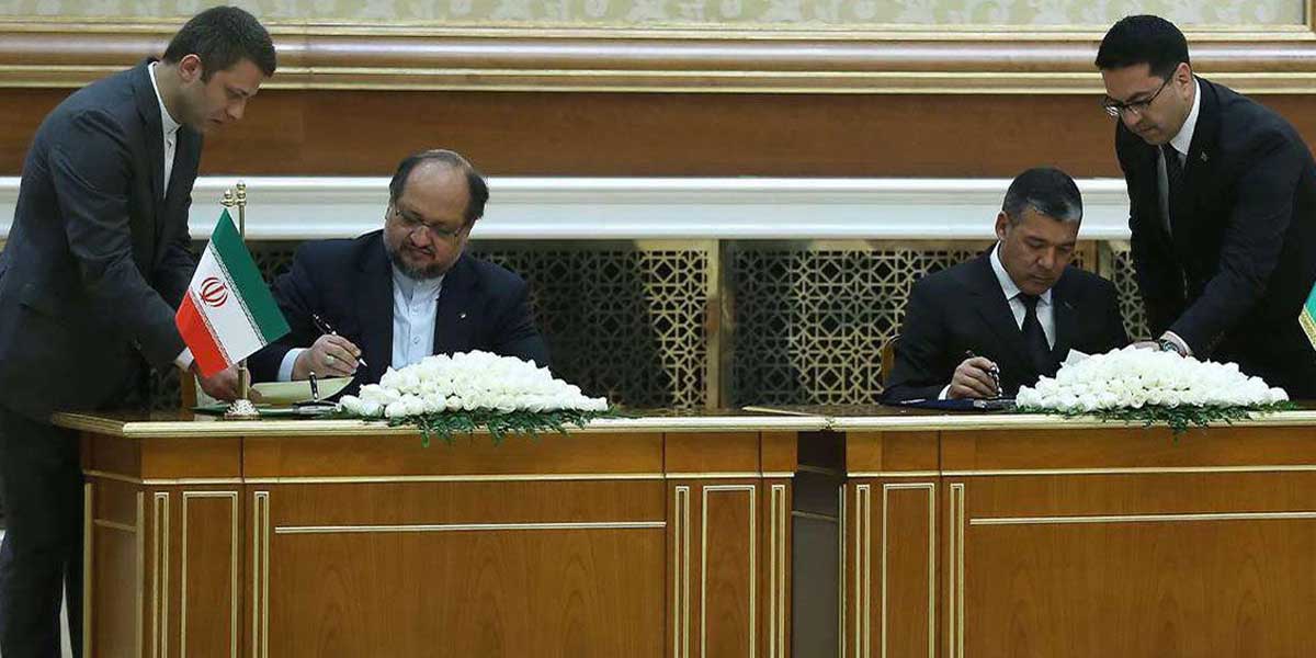 Signing of four industrial and commercial cooperation documents between Iran and Turkmenistan