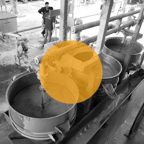 The working film of the slurry sieve is installed in the factory
