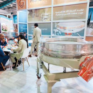 Unprecedented presence of Vibrating Serand customers at Mohand booth of Yazd Ceramic and Tile Exhibition